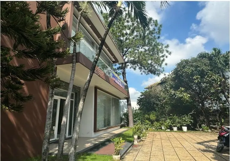 Bán gấp biệt thự siêu Vip 1177m2 Tại Trường Thọ, Tp Thủ Đức gồm 5PN 3WC và sân vườn rộng rãi