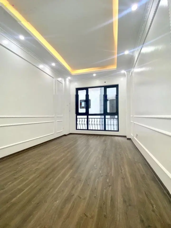 Bán Nhà Phố Xốm gần xây xăng mặt ngõ thông gần đường ô tô lô góc 33m2 xây 4 Tầng 3 Phòng ngủ
