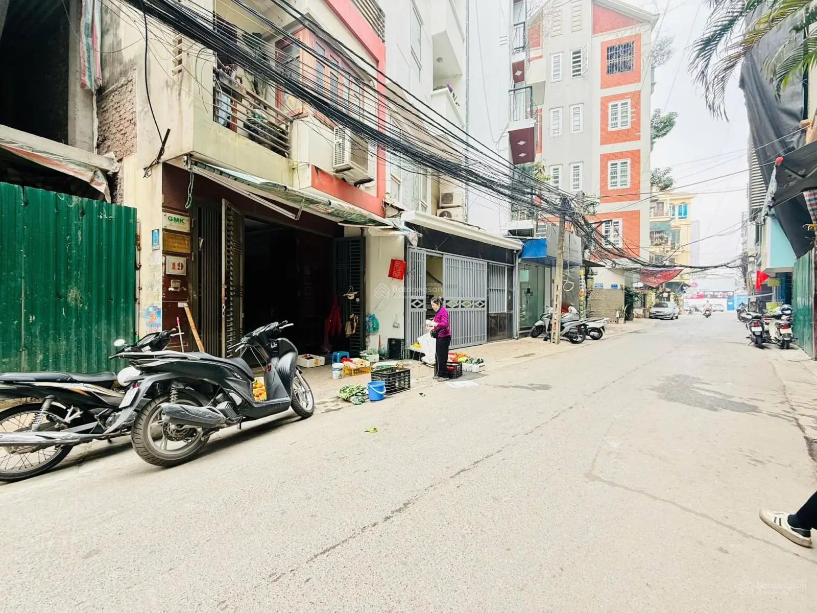 Bán nhà Pháo Đài Láng, Đống Đa: 69m, 5 tầng, mặt tiền 4 m giá 23 tỷ. Ngõ ô tô tránh kinh doanh.