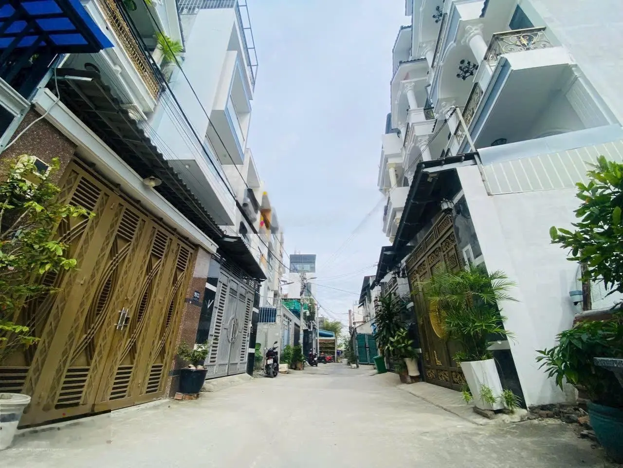 Bán nhà riêng tại Hiệp Bình Chánh, 7,9 tỷ, 71 m2, 4PN, 5WC, pháp lý đầy đủ