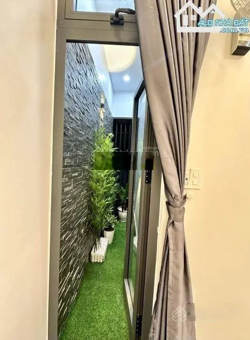 Bán nhà hẻm Lê Quang Định, P11, Bình Thạnh. SHR, pháp lí chuẩn