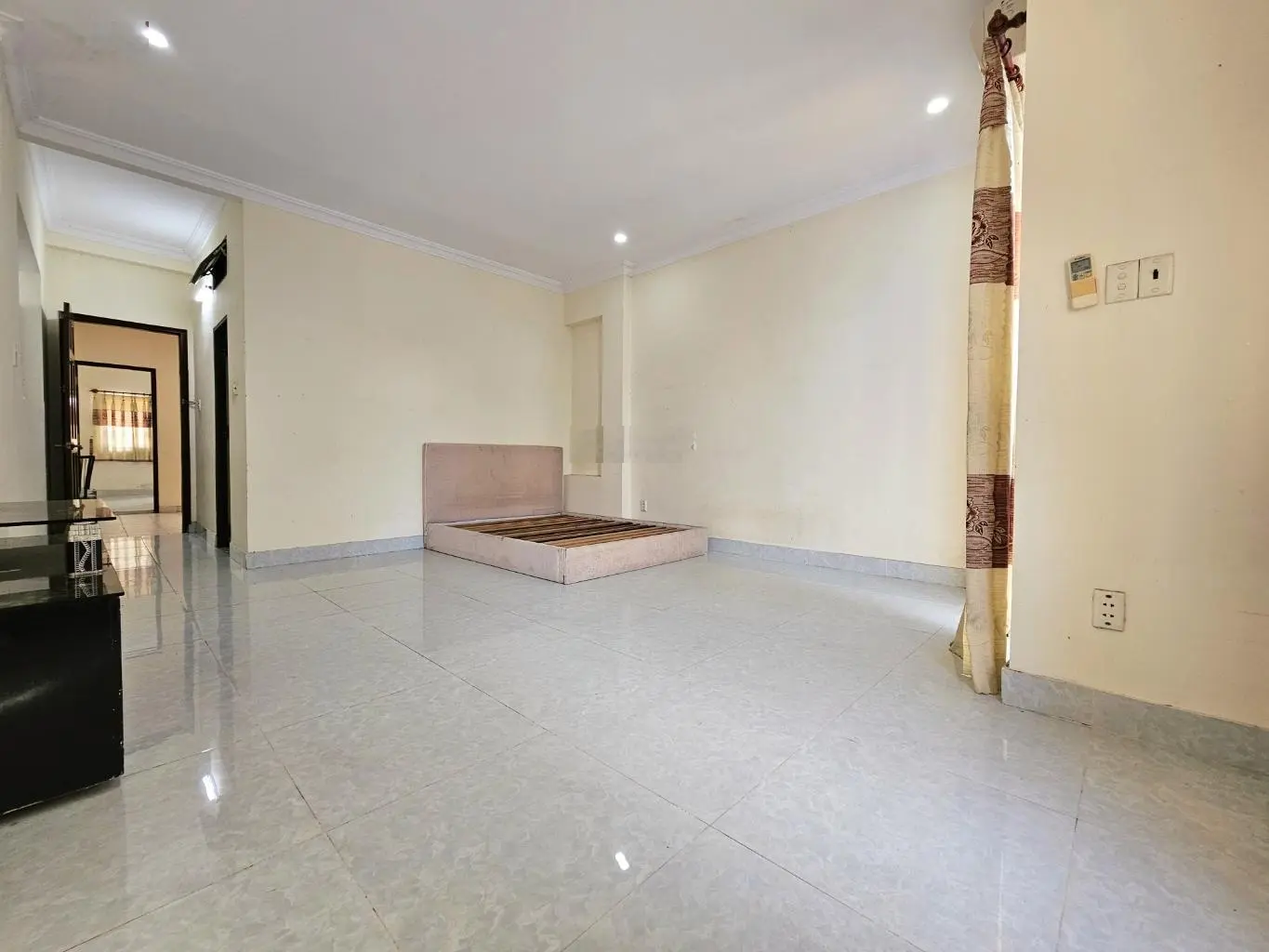 Mặt tiền đường 20m vỉa hè, 90m2, 3 tầng, đối diện siêu dự án global city, phước long b quận 9