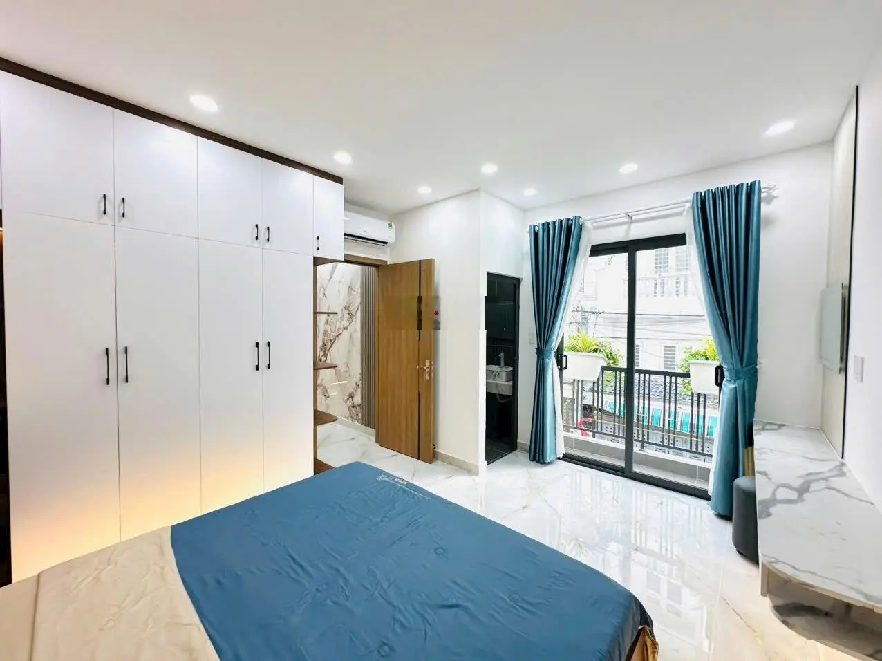 Bán Nhà 10m x 5m. Xây mới 3 lầu hẻm 10m chỉ sau nhà mặt tiền đường Liên Khu 2-5 P.Hiệp Thành