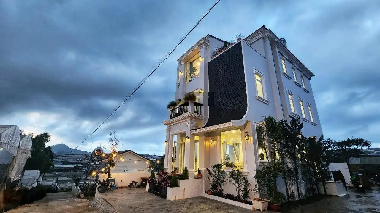 bán villa Trịnh Hoài Đức, p11, Đà Lạt. 8pn, View nhà lồng. giá 13,5 tỷ