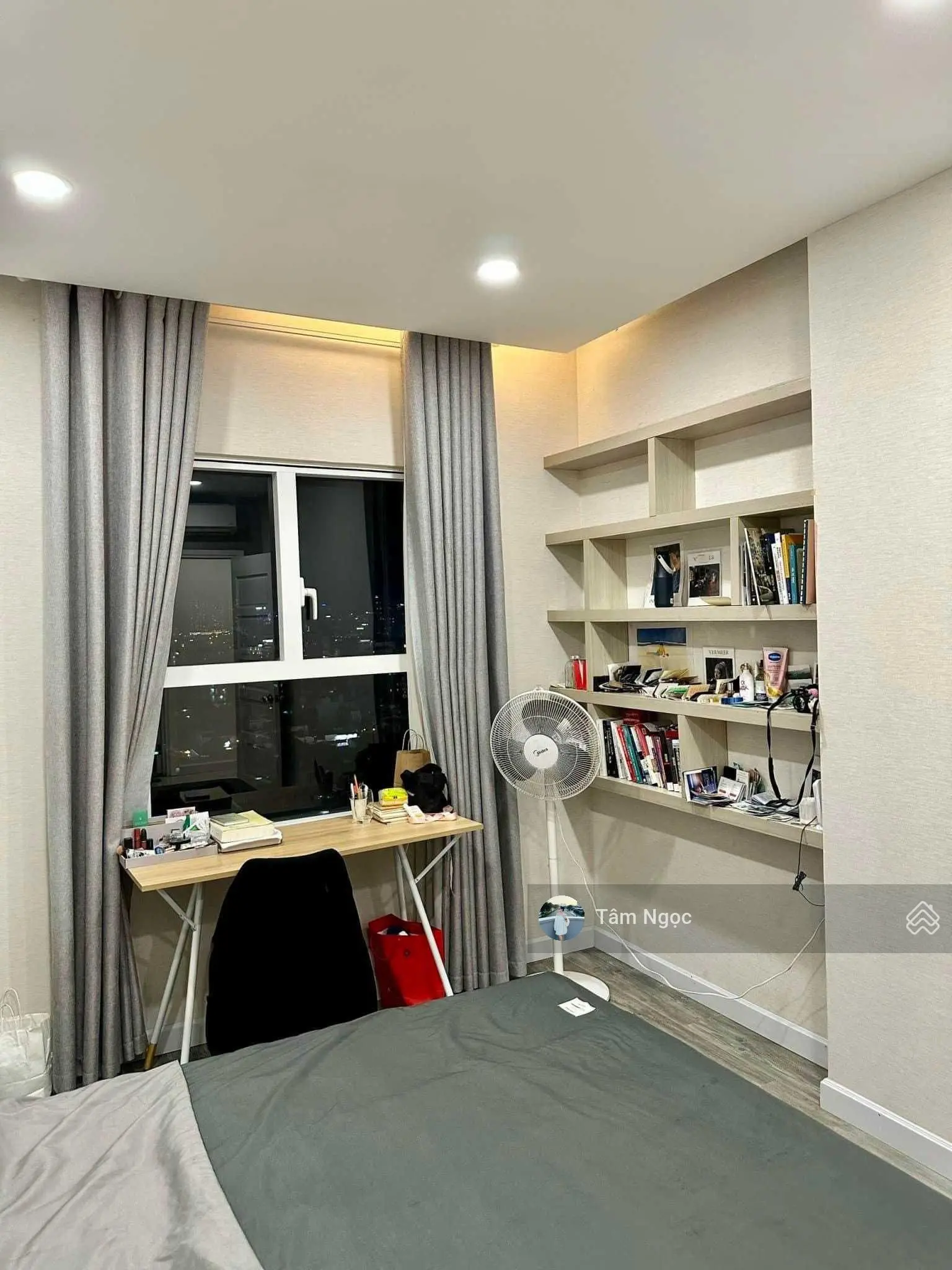 Chủ nhà nợ bank cần ra gấp CC Sunrise City Q. 7 - DT 105.75m2 - 2PN, 2WC