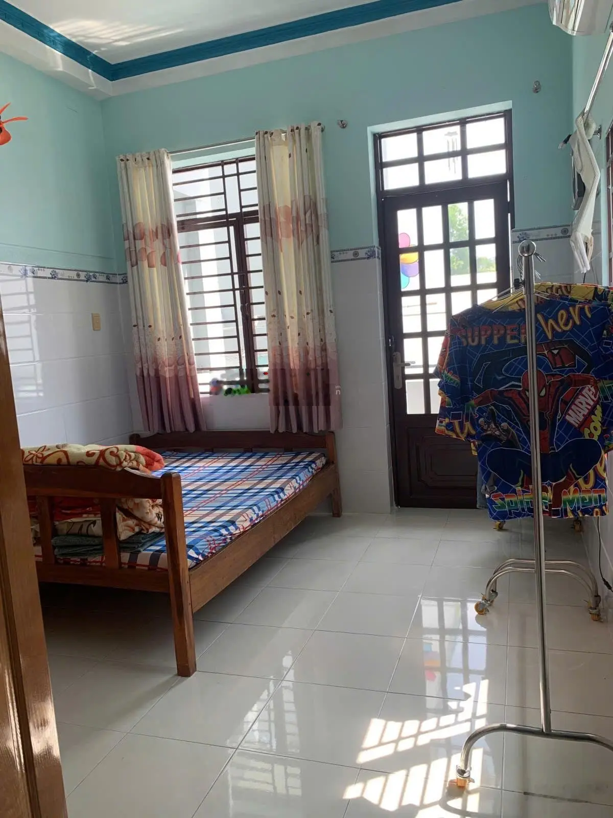 Chính chủ 1 đời. vị trí đẹp. ngang hơn 7m. sổ vuông hoàn công đủ