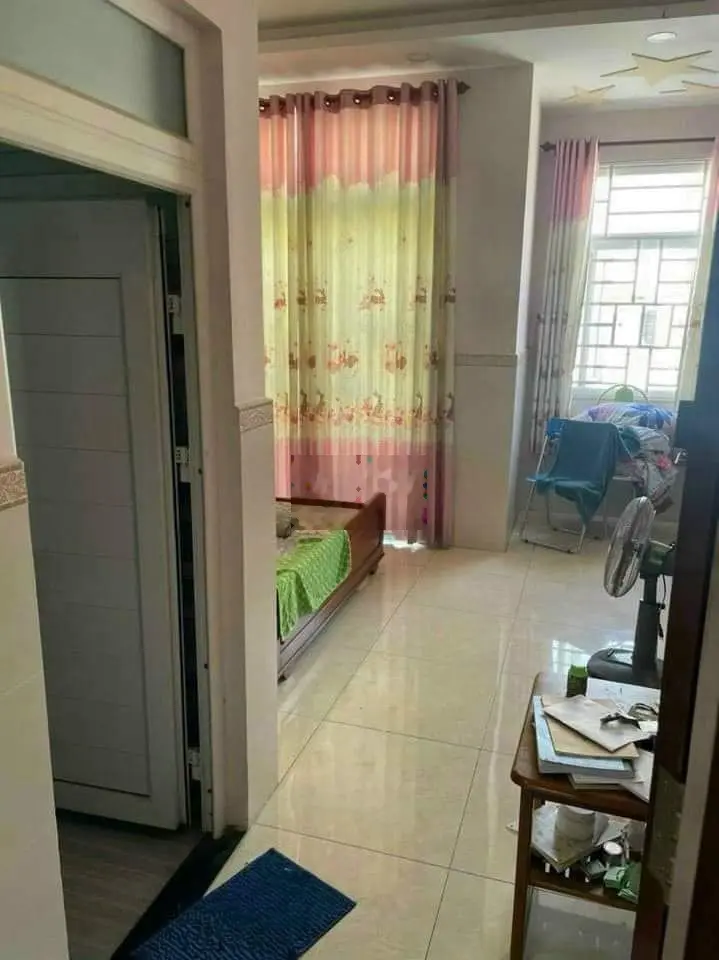 Nợ NH bán gấp nhà 1t1l 62,15m2/ 955tr, Đ.Văn Thân Q6 SHR - gần UBND P8