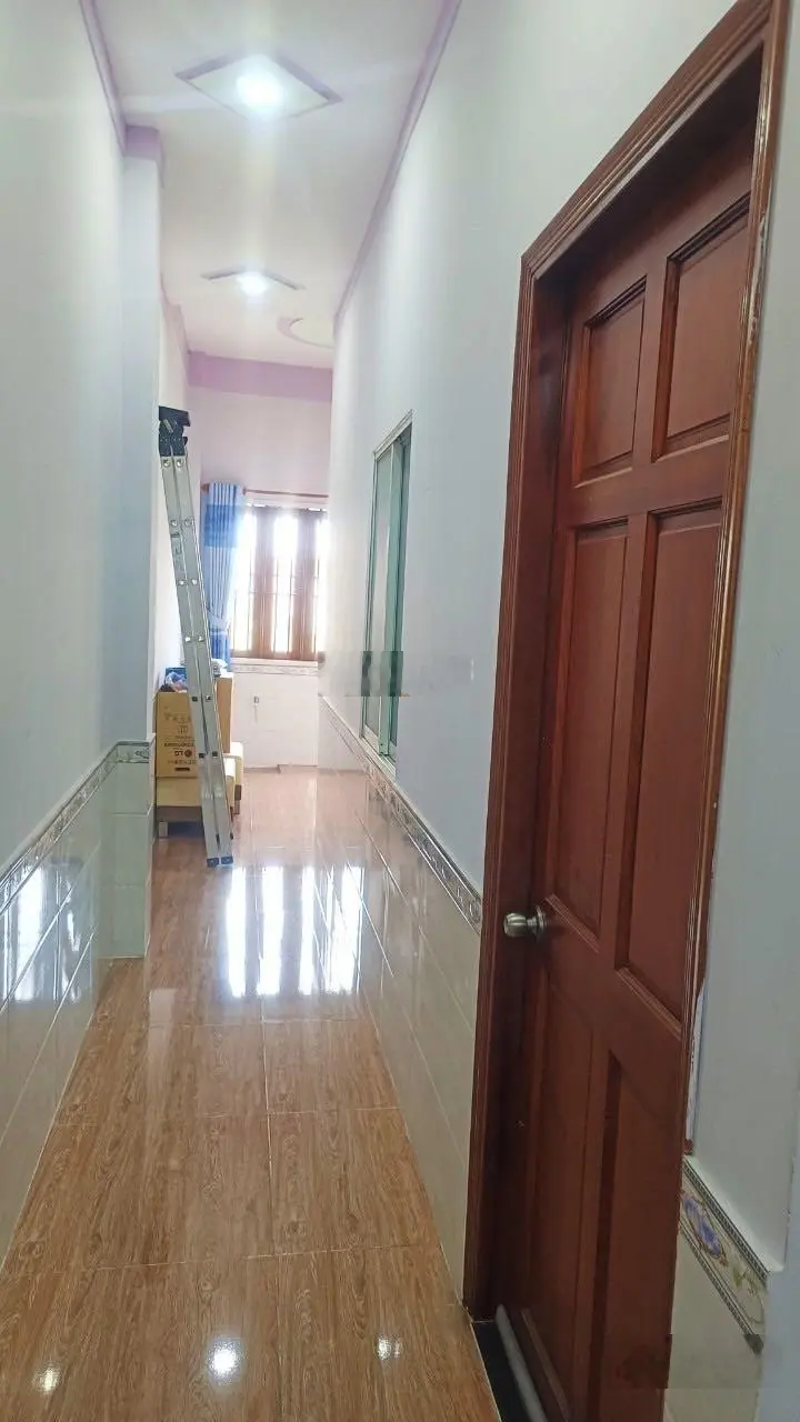 3 tỷ 950 nhà lầu trệt Vincom Dĩ An