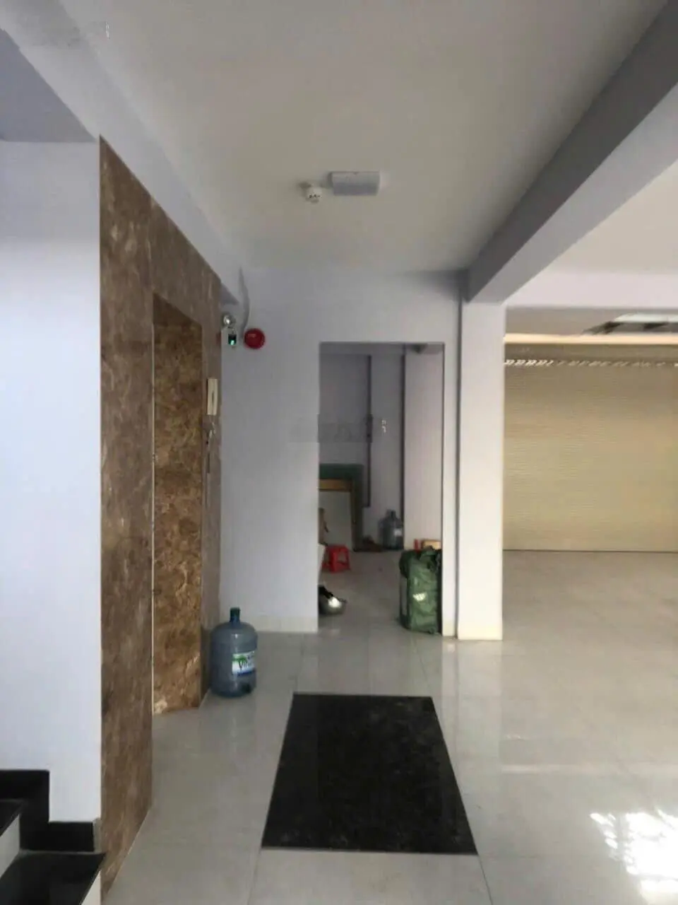 Cần bán gấp toàn nhà 2 mặt tiền, 5 tầng 10x20m, sổ hồng hoàn công, giá bán 32 tỷ thương lượng