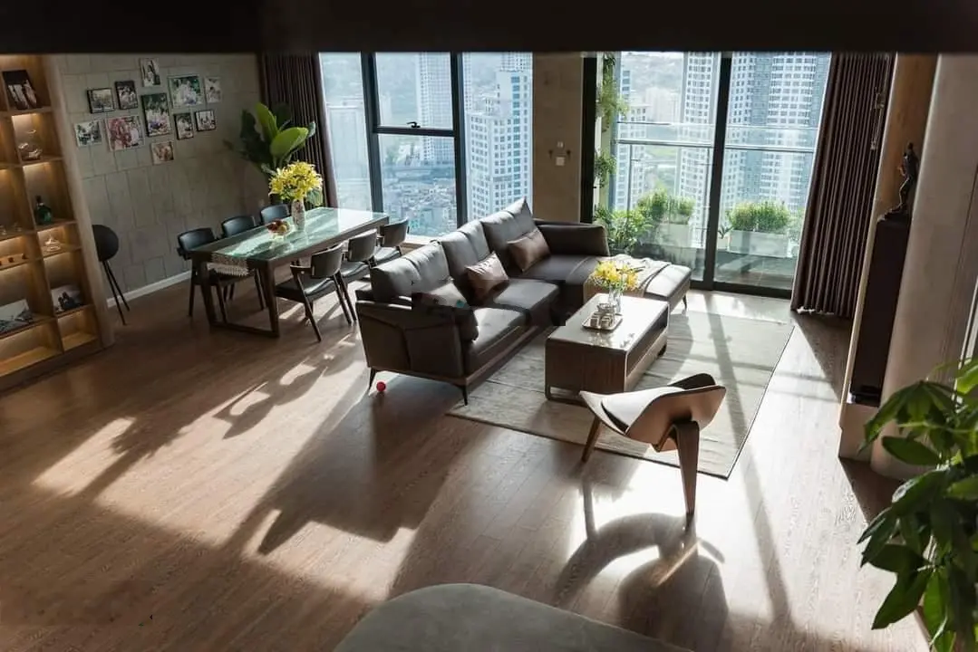 Chính chủ bán căn góc 83m2 2 pn bc Đông Nam tại Golden Palm Lê Văn Lương tầng trung view thoáng
