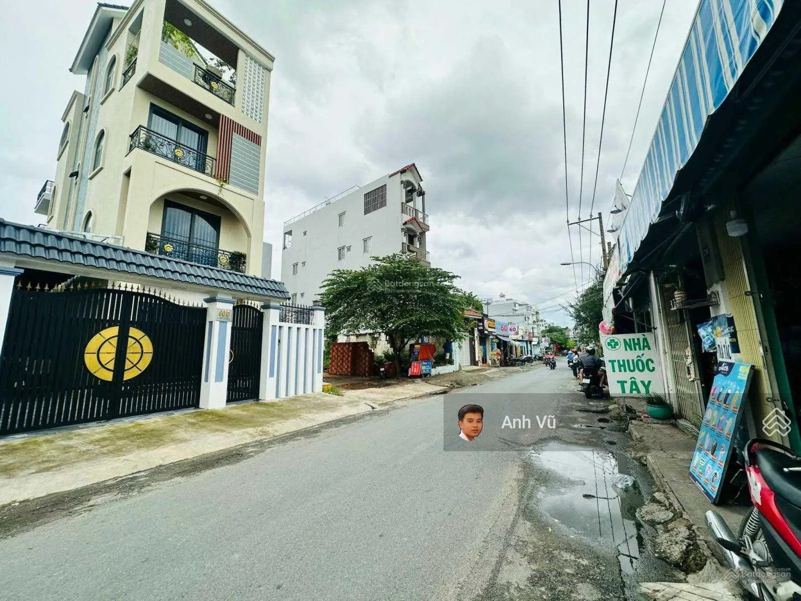 Bán đất sát Đ.Phạm Hùng, gần trường cao đẳng nghề Phường 9 Vĩnh Long. Đất thổ cư 120m2, có sổ riêng