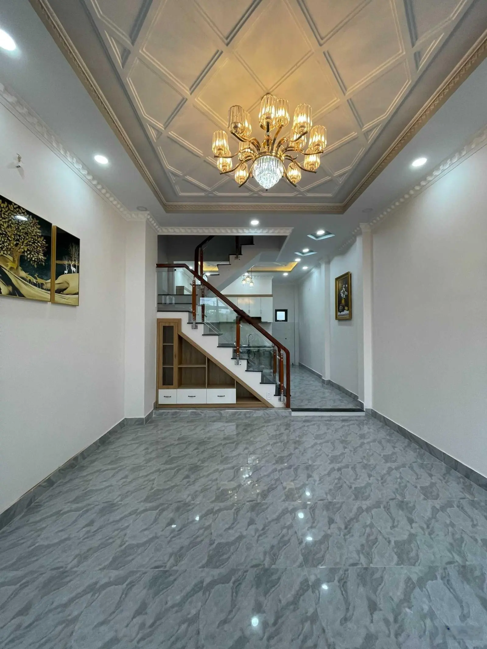 Kẹt tiền bán gấp nhà xây mới 2 lầu Lê Văn Lương