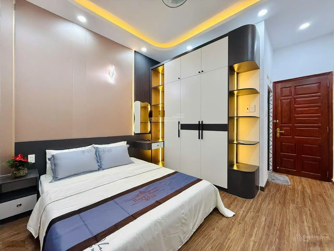 Bán nhà đẹp nhất khu vực tân bình - gò vấp - nhà góc 2 mặt tiền - hẻm xe tải .