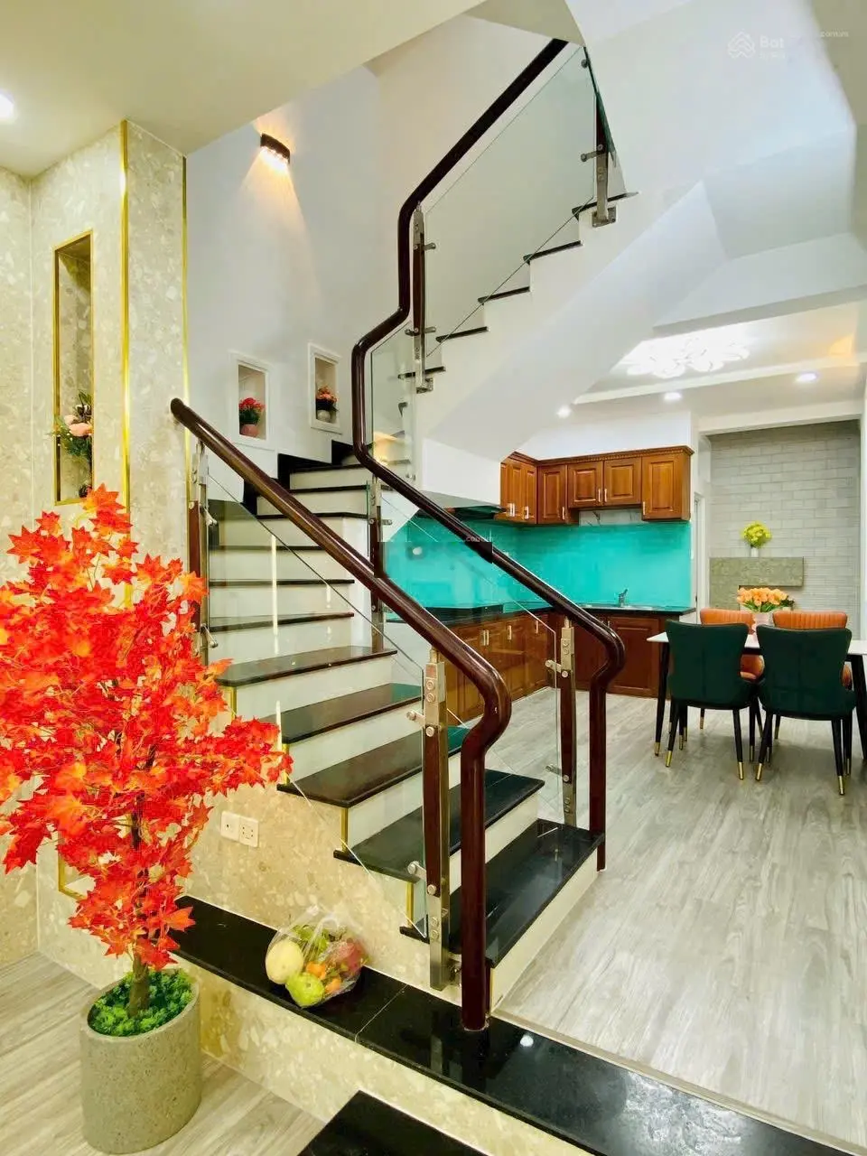 Bán NR tại Bùi Quang Là, Gò Vấp, giá thỏa thuận, 40.2m2, 4PN, 3WC, 3 tầng, mặt tiền 3.5m, ngõ 5m