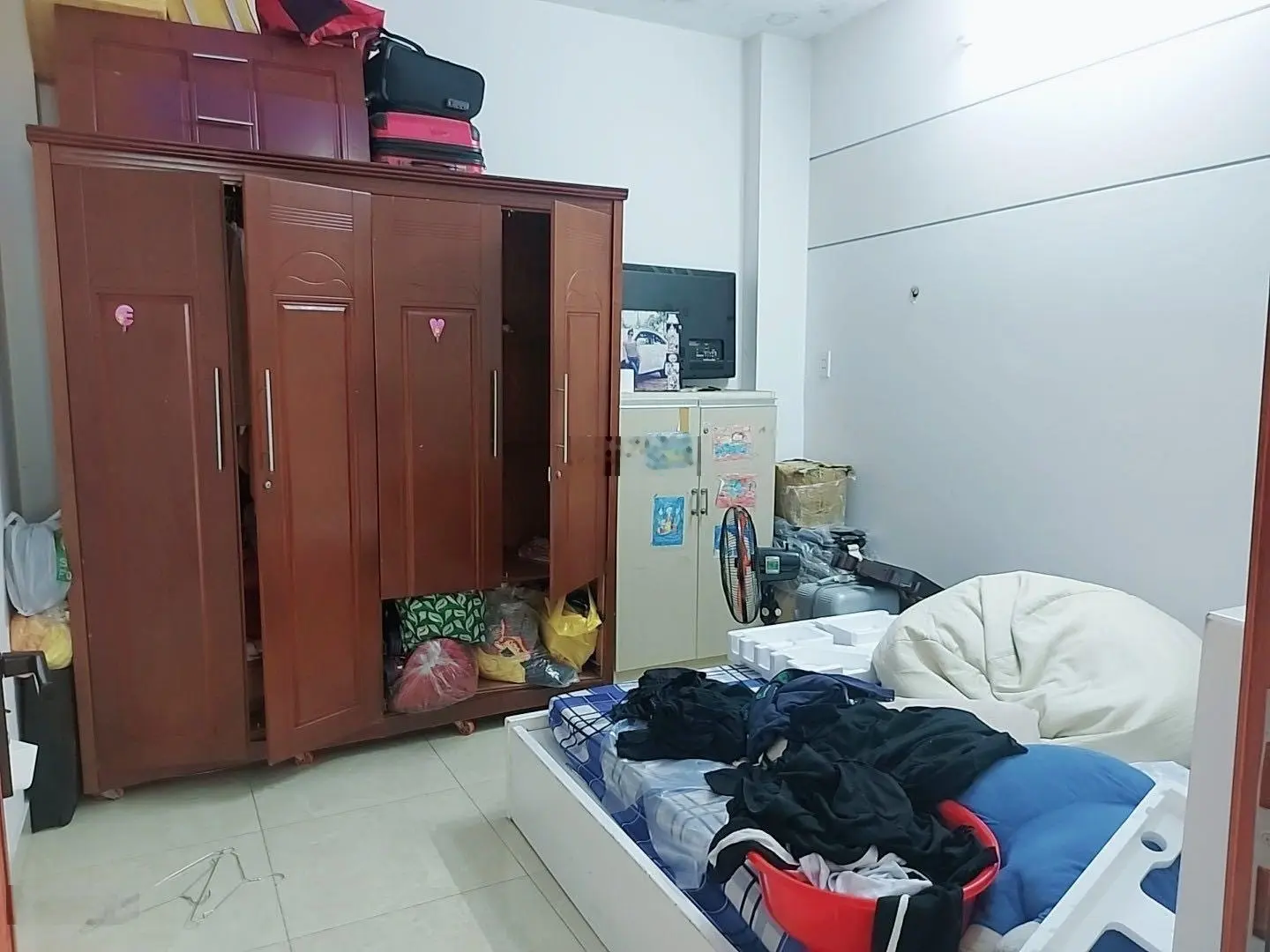 Gấp bán nhà Lê Trọng Tấn - hẻm ôtô quay đầu - 35m2 - nhà đẹp - không lỗi PT - KLG - chỉ 5.2 tỷ TL