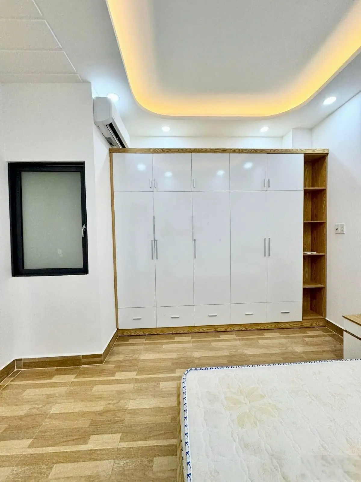 Bán gấp nhà 4,6x20 Quang Trung, P8 gần trường Nguyễn Công Trứ hẻm 7m,4T ,4PN,4WC ở và KD 10,9 tỷ