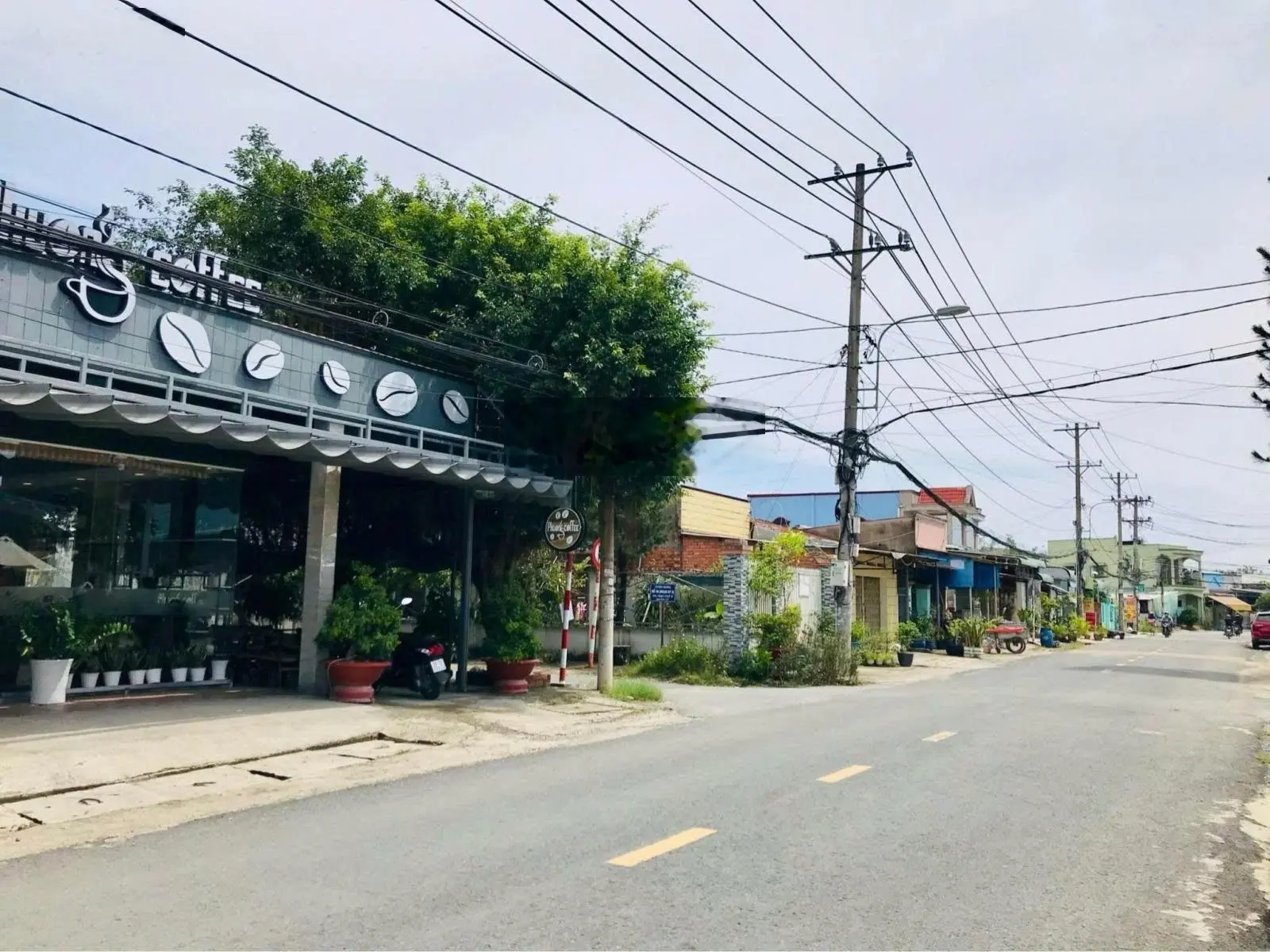 Cần tiền bán nhanh lô đất thổ cư đường Bà Triệu, Thị Trấn Hóc Môn 100m2 giá 1 tỷ 450 sổ hồng riêng
