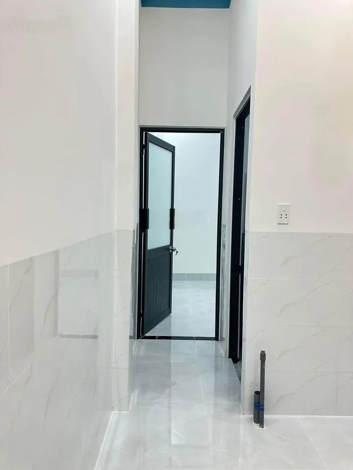 Nhà đẹp giá tốt - DT 30m2 1 lầu 2PN - chính chủ bán nhà mới xây trung tâm Quận 12