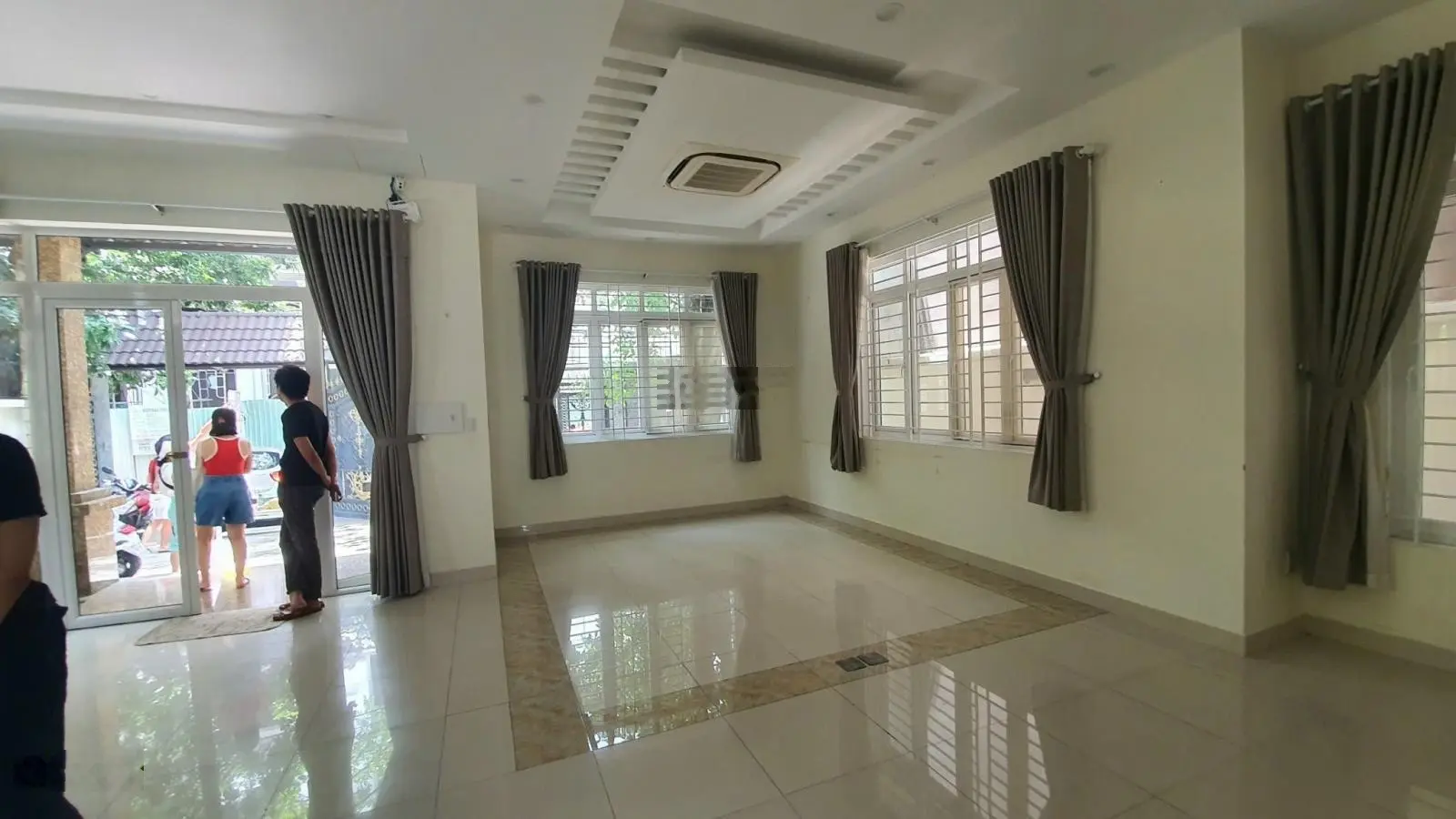 Bán nhà Thảo Điền phù hợp nhu cầu ở và đầu tư. Liên hệ 0902 835 ***