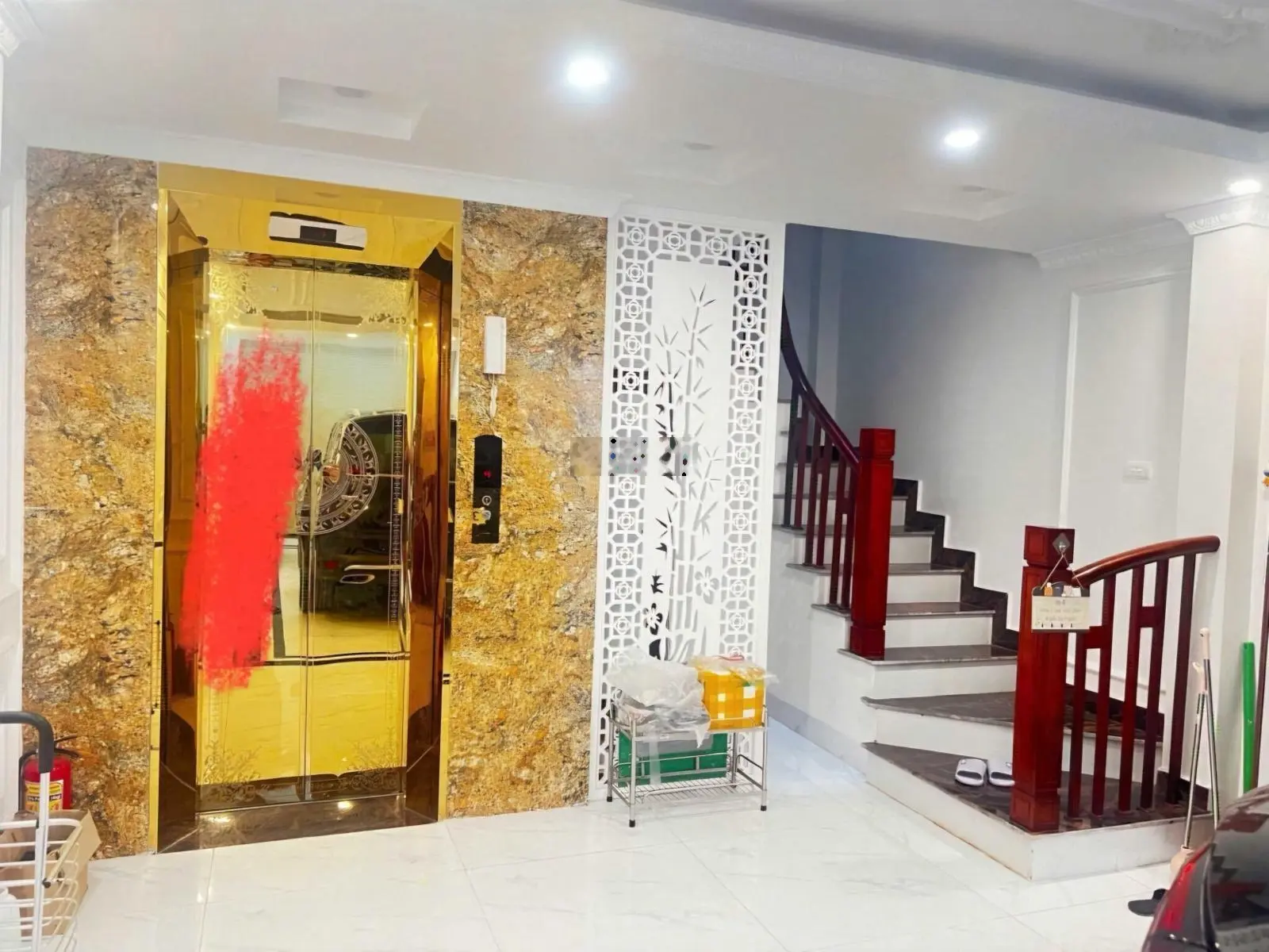 Bán nhà Thạch Bàn, Nguyễn Văn Linh, Long Biên, 55m2, 6 tầng, giá 12.7 tỷ, gara ô tô, thang máy xịn
