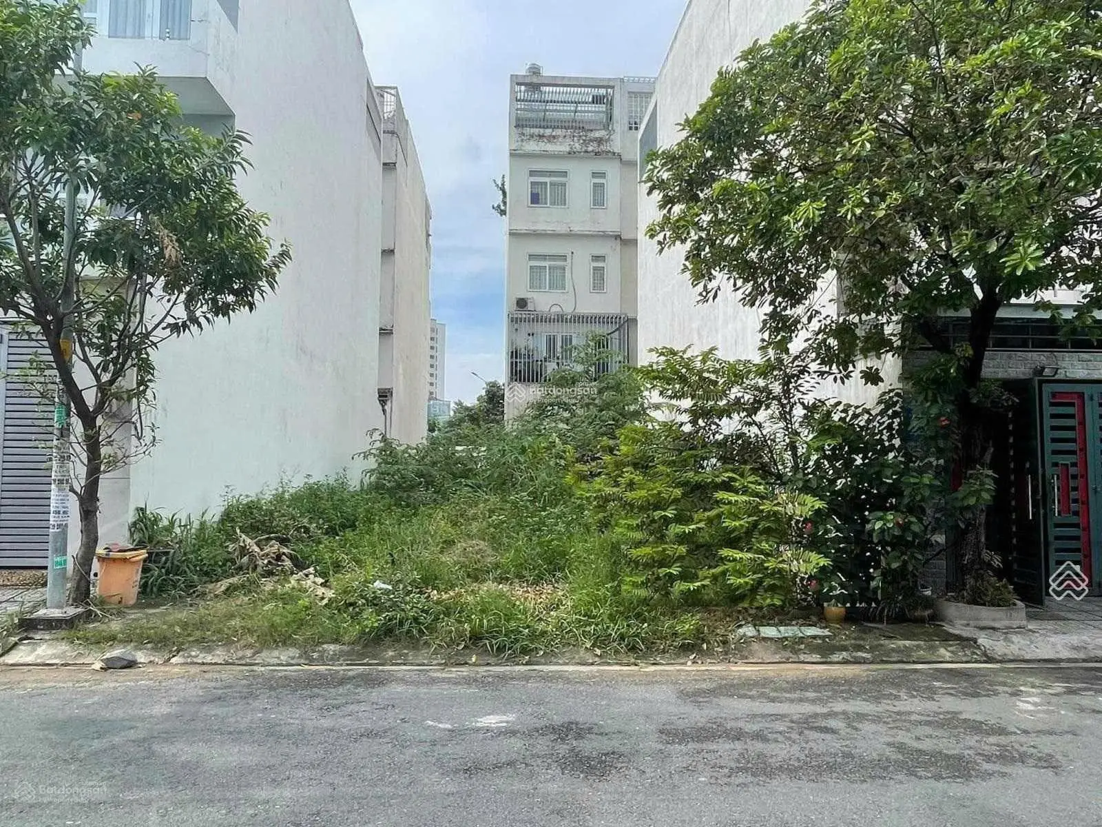 Cần ra nhanh lô đất, MTĐ D5 ngay sát bên BV ĐK Thiên Ân, 120m2/SHR, Phường 5, Trà Vinh. Giá 650tr