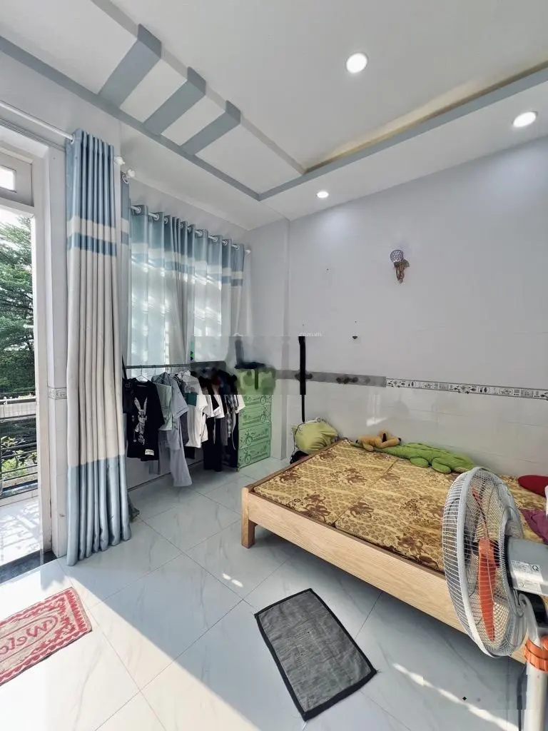 Tân Bình - chưa tới 100 triệu/m2 chuẩn nhà phố 4mx19m - 3 tầng 76m2 KLG - đường nhựa 12m