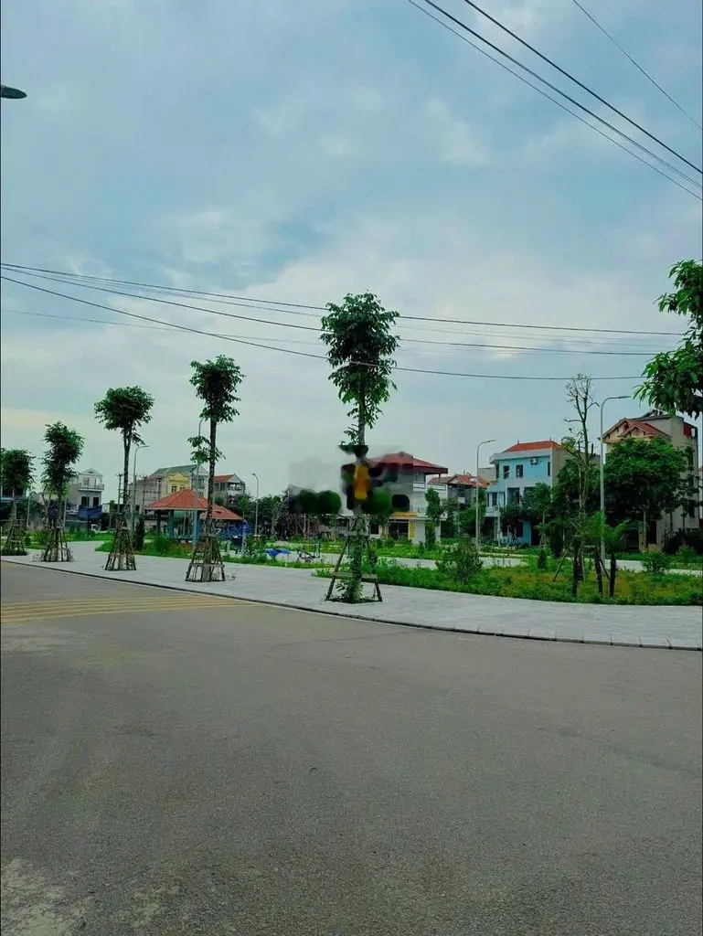 Bán nhanh lô đất trục chính Trần Nhân Tông đường 16m, vỉa hè 6m.