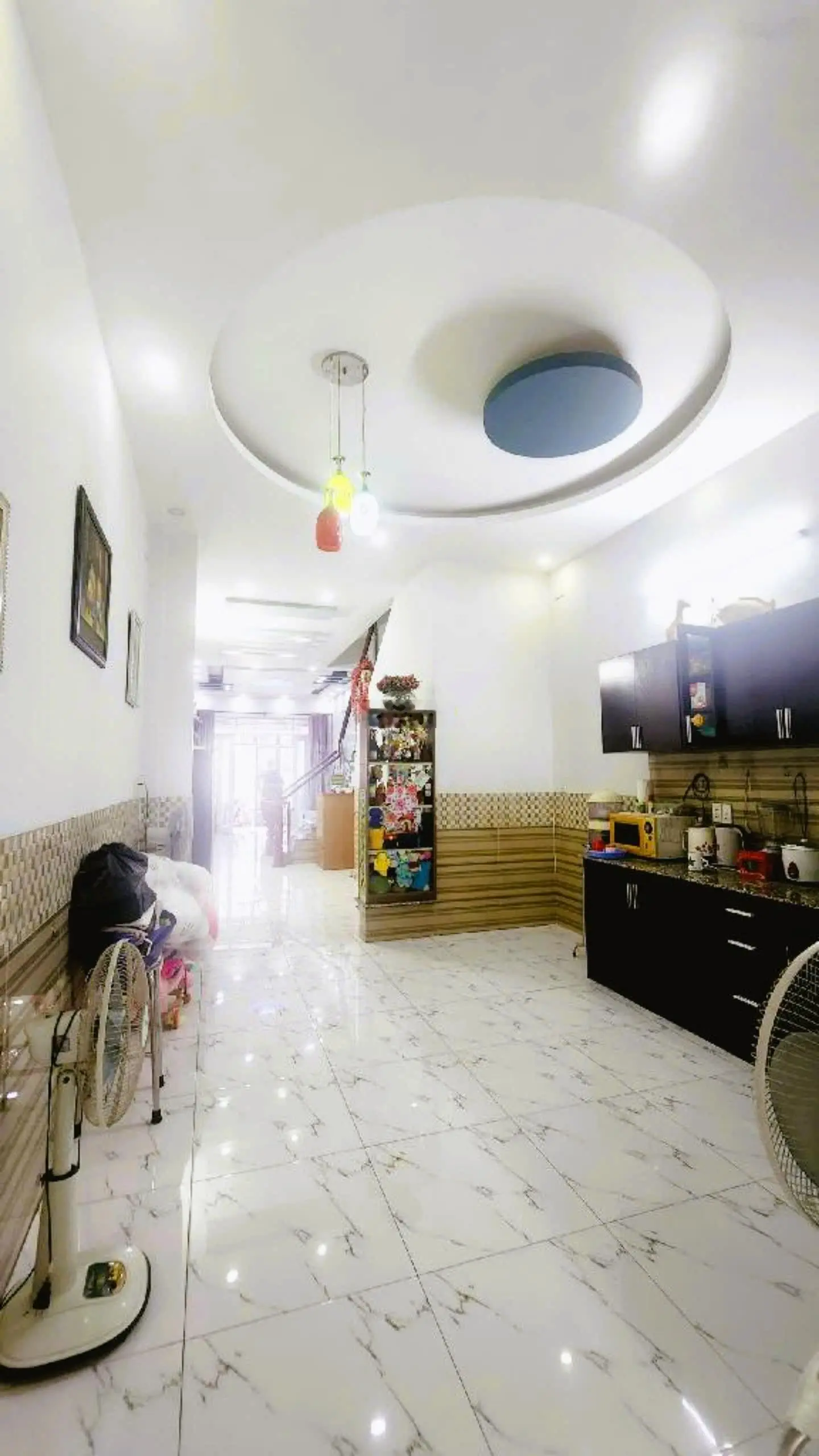 Bán nhà Dương Bá Trạc, xe hơi ngủ nhà, hẻm 8m, 72m2, ngang 4m, đã giảm sâu 2 lần chỉ còn 11 tỷ 300
