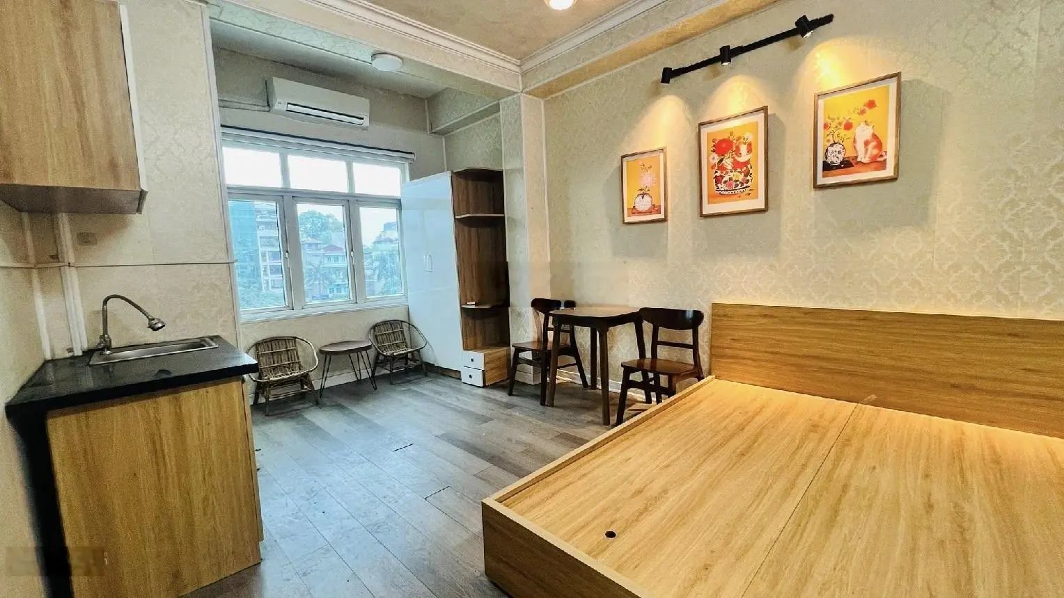 Bán nhà Phương Mai, Đống Đa: 23/34m, 6 tầng, mặt tiền 4,5m giá chỉ 14 tỷ. View hồ thoáng mát.