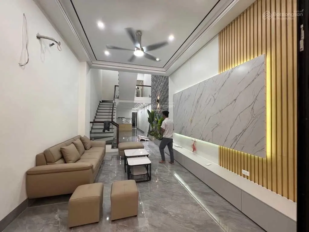 Nhà mới cứng - gara ô tô - 100m2 quá hiếm tại Trâu Quỳ - ô chờ thang máy - tiện ích bạt ngàn