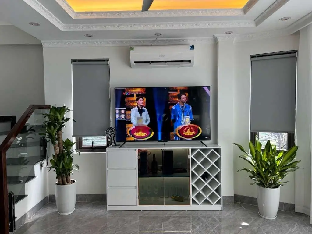 Bán nhà Phúc Lợi 45m2 6 tầng, thang máy, oto 7 chỗ vào nhà