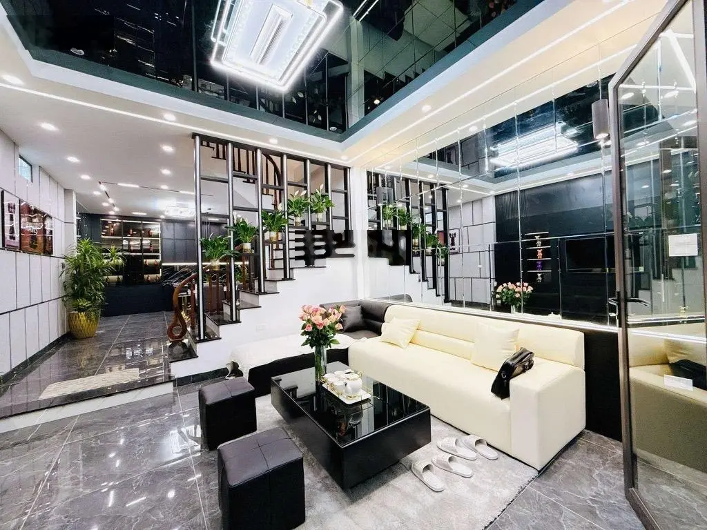 Siêu phẩm đại la- minh khai - 10m ô tô 58m full đồ sổ đẹp.