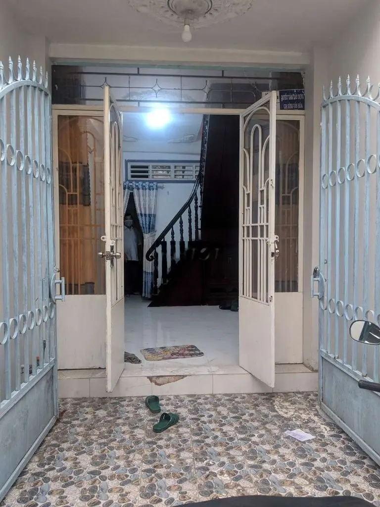 BÁN NHÀ 1 TRỆT 1 LẦU hẻm phường 9, thành phố Vĩnh Long, Vĩnh Long
