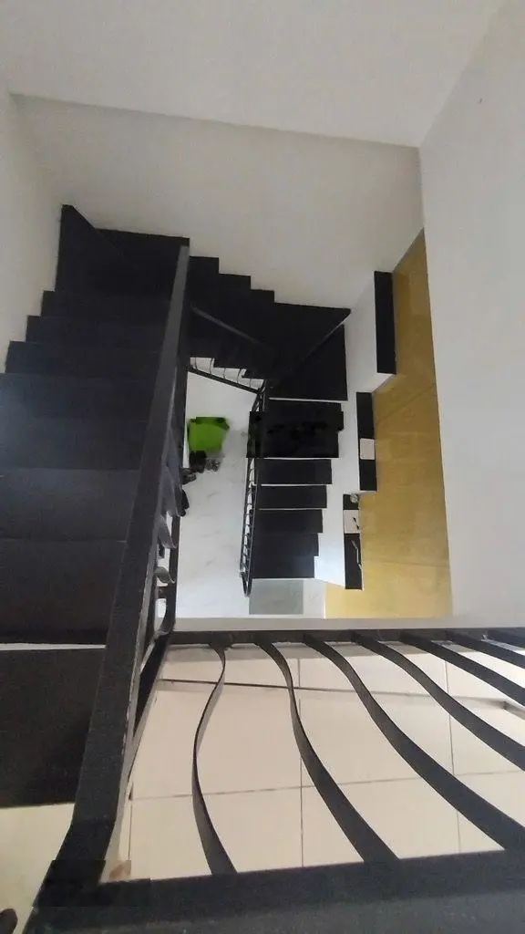 Bán Nhà riêng 1 trệt 1 lầu, tại hẻm 1902 Lê Văn Lương, 171m2, PT. PK 4PN, 4WC, mặt tiền rộng 7m