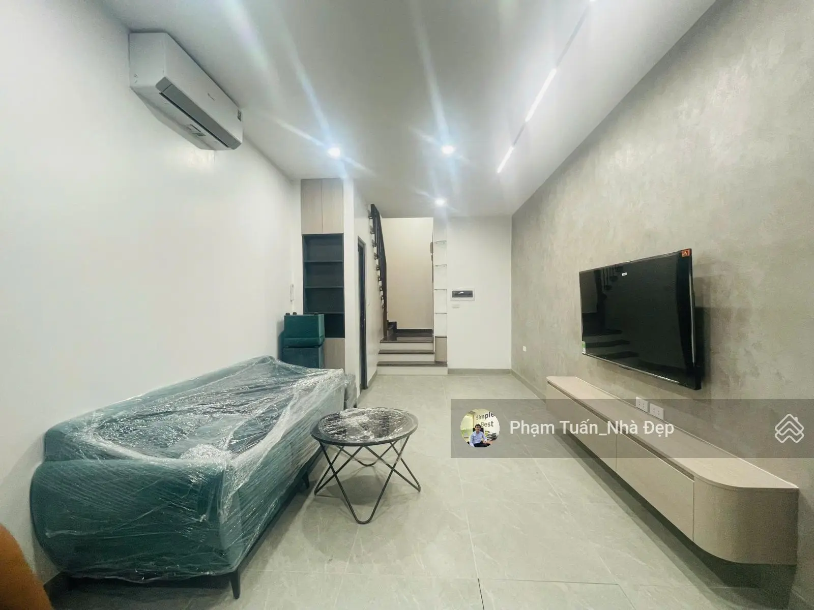 Hiếm! Nhà cực đẹp 35m2x6T thang máy. Đầy đủ nội thất, cách mặt phố 50m phố Văn Cao, Hoàng Hoa Thám