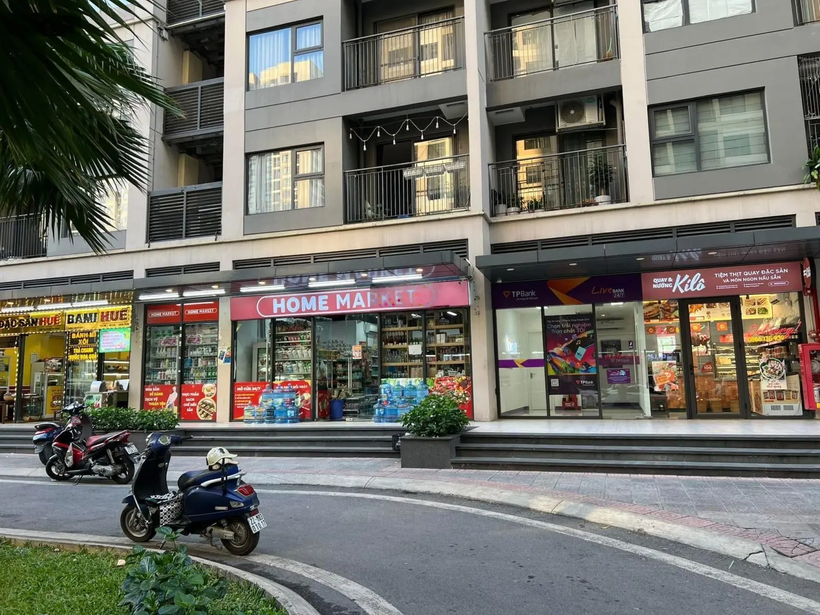 Bán shop chân đế đắc địa mặt sảnh toà chung cư Vinhome Smartcity, ký mới CĐT, sổ lâu dài 0986099423