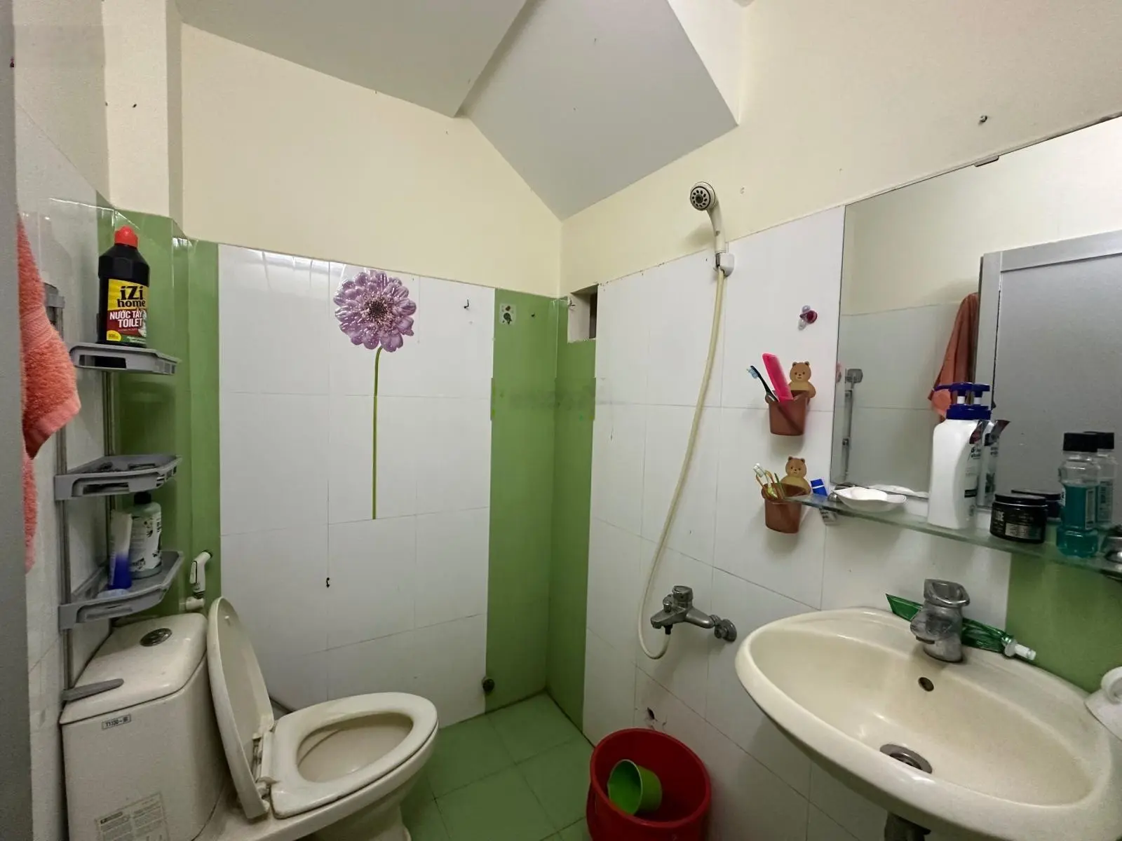 Nhà 4 tầng tại phường Phước Long Nha Trang, cách bãi tắm biển chỉ 600m