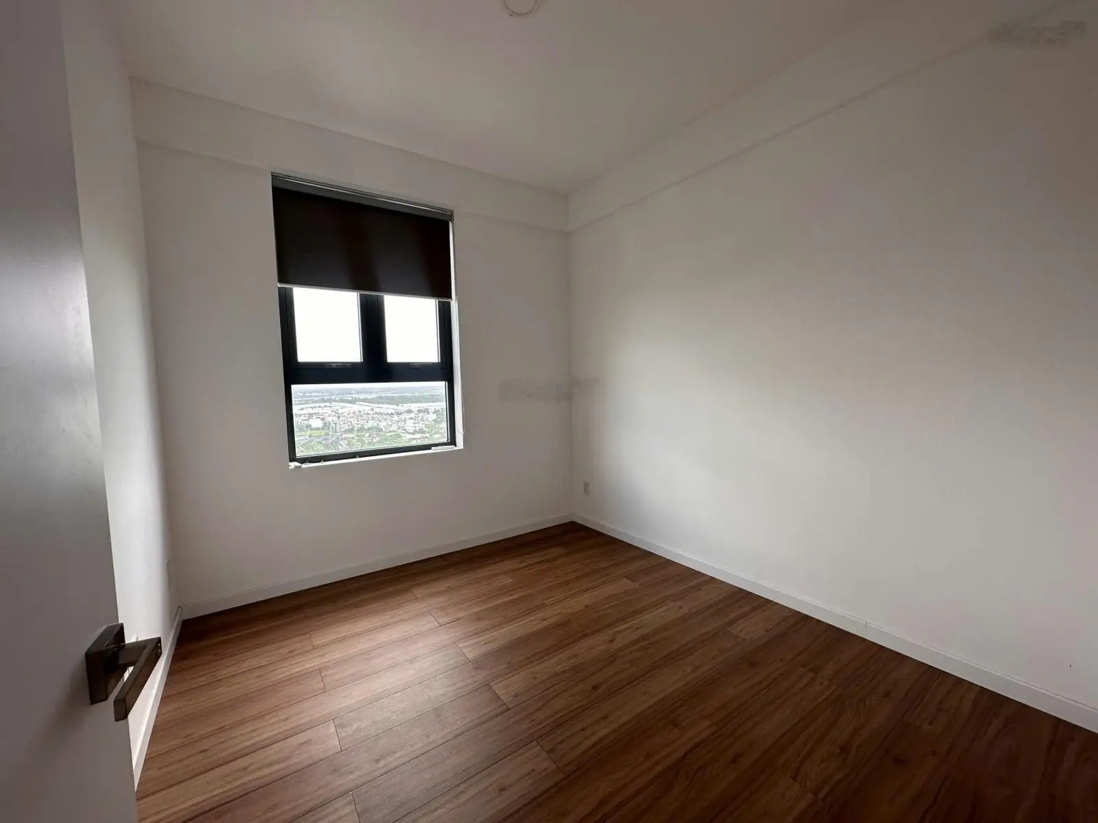 Định cư nước ngoài,bán gấp căn Ricca Q9 sát Q2 2PN,2WC 70m2 view sông-đông nam giá 2tỷ4-đã có sổ