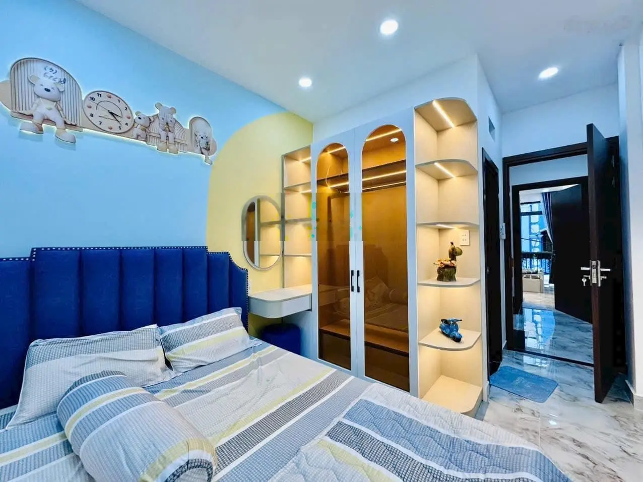 Hàng Hiếm Nguyễn Du P7 3tầng 4pn 5wc 3x14m cách MT chỉ 60m full Nội Thất