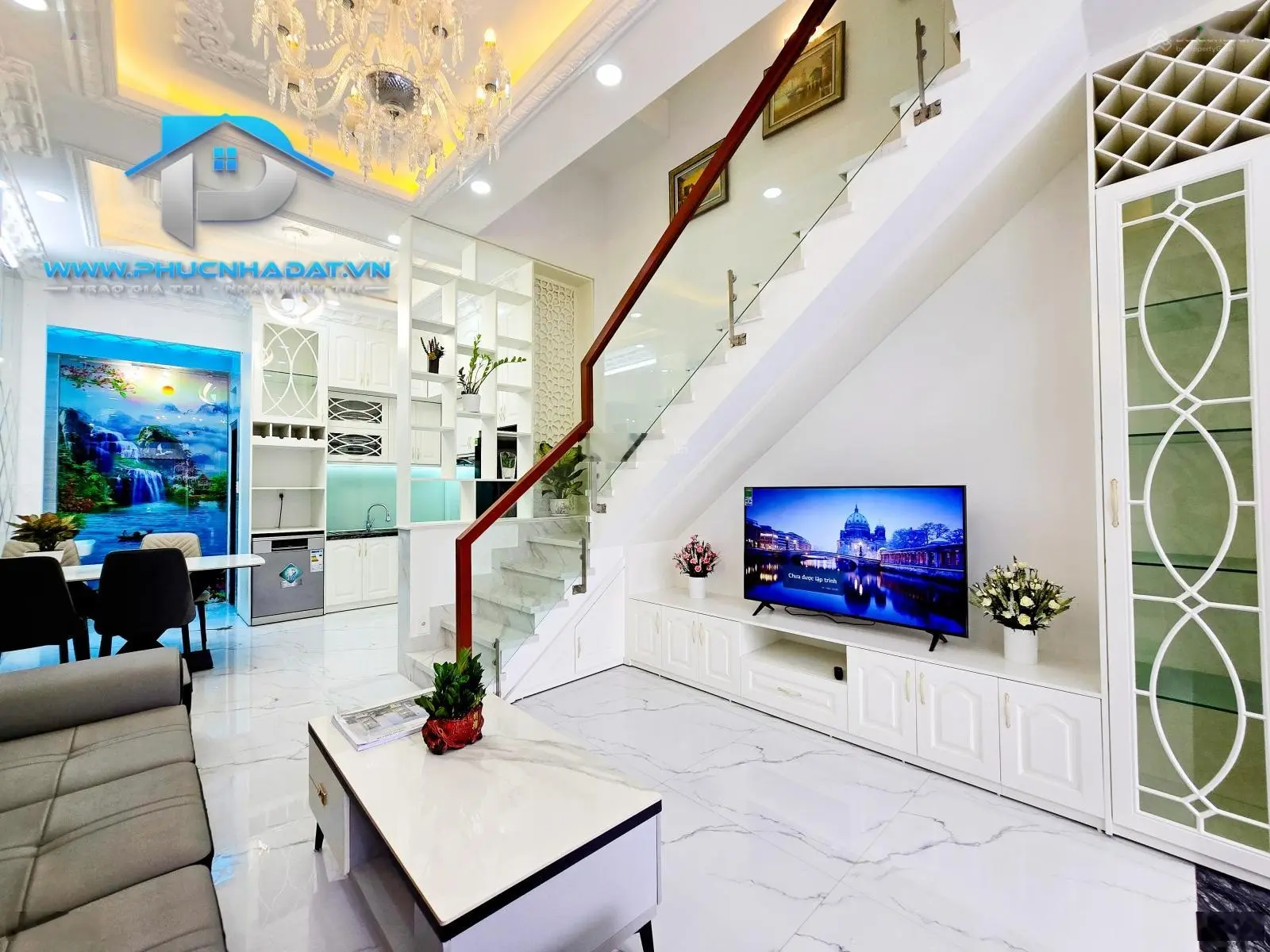Bán nhà phố hiện đại xe hơi để trong nhà khu dân cư The Sun Residence Nhà Bè - 6.4 tỷ, 4x13m