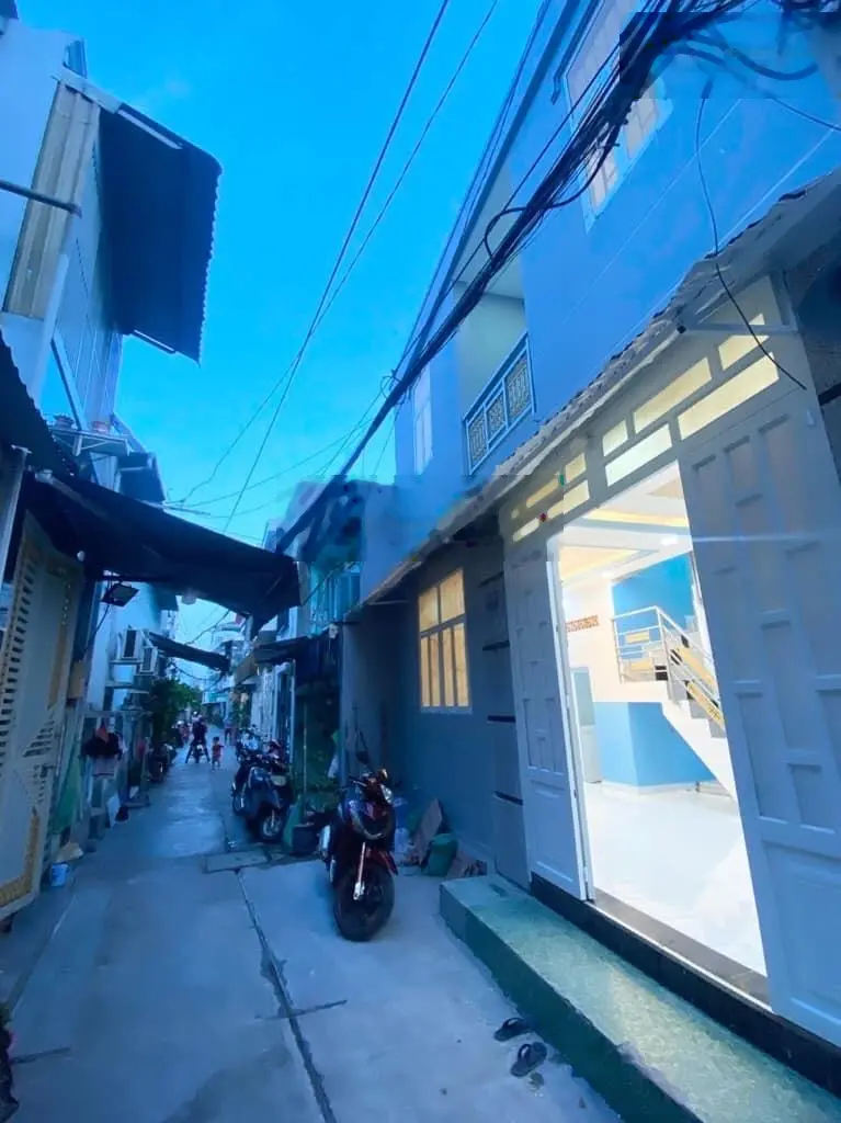 Bán nhà HXH Nguyễn Trãi, P Nguyễn Cư Trinh, Q.1, 1 trệt, 3 tầng