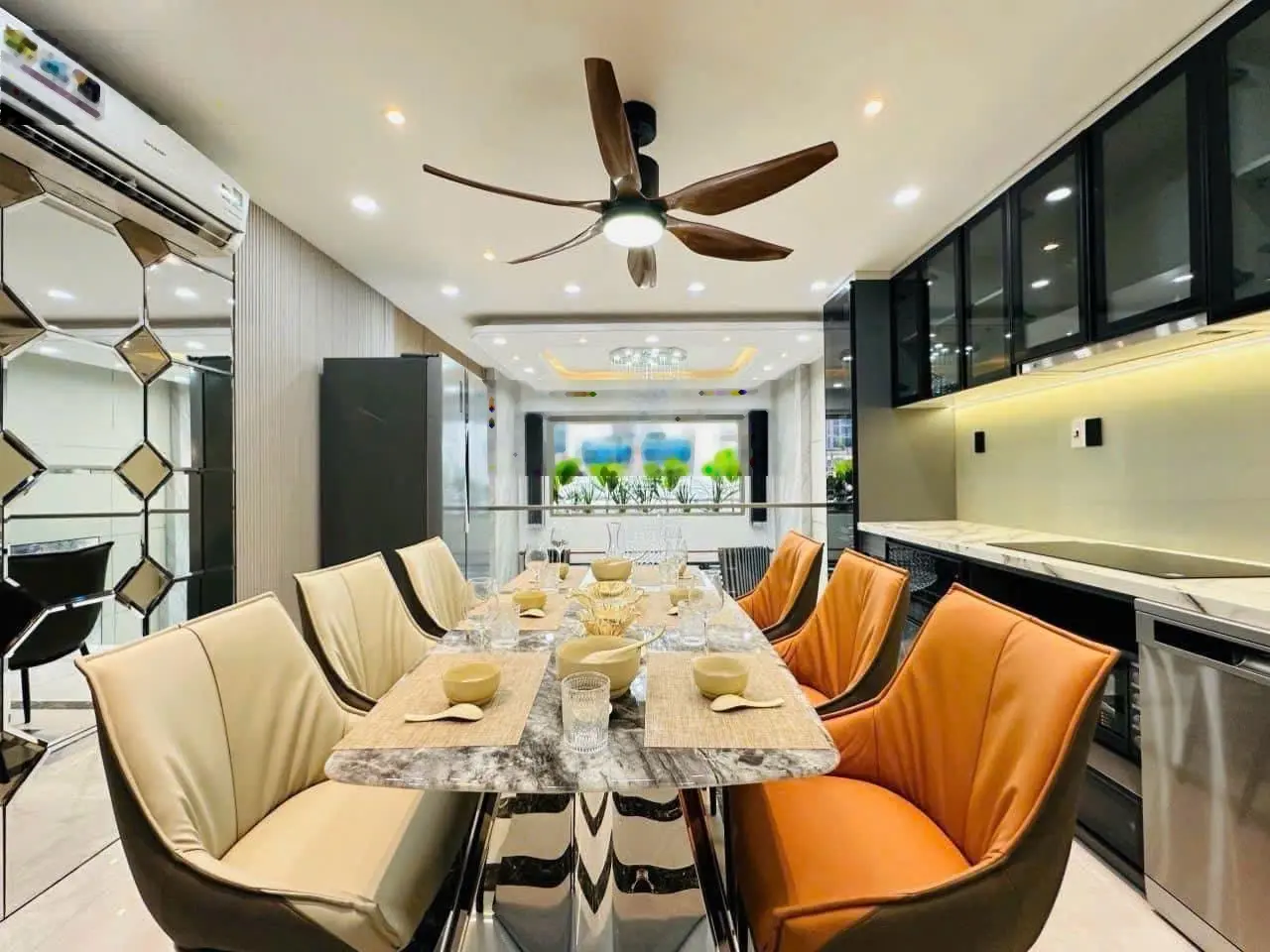 Bán căn nhà đẹp giá rẻ 86,27m2 đường Cộng Hoà, P13, Tân Bình giá bán 3tỷ100. Gần siêu thị, hẻm 6m
