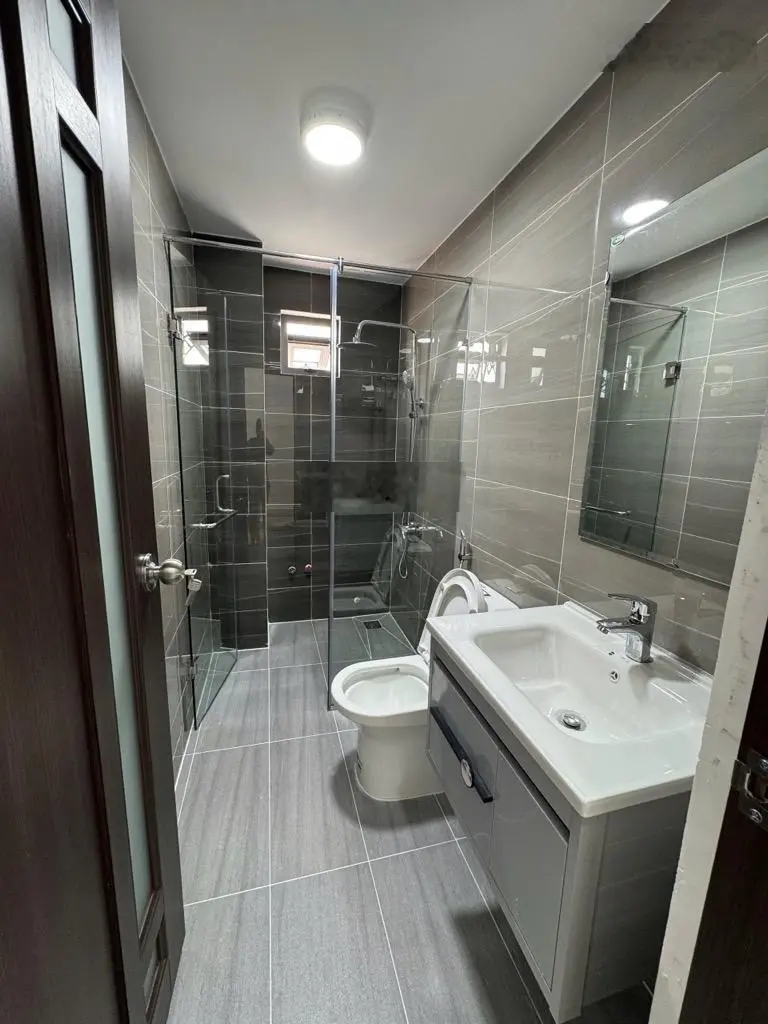 72m2 - 3 tầng đúc btct - 5pn 4wc - hẻm trước nhà 4m - nhà mới vào ở ngay - khu vip bùi đình túy