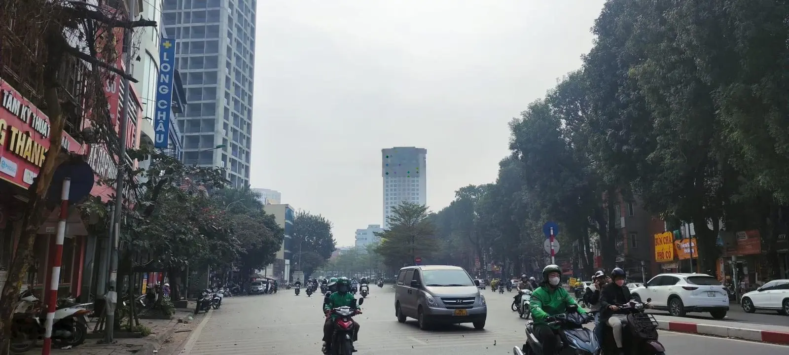 Bán nhà mặt phố Đường Láng, Đống Đa. Diện tích 74m2, giá 14,8 tỷ