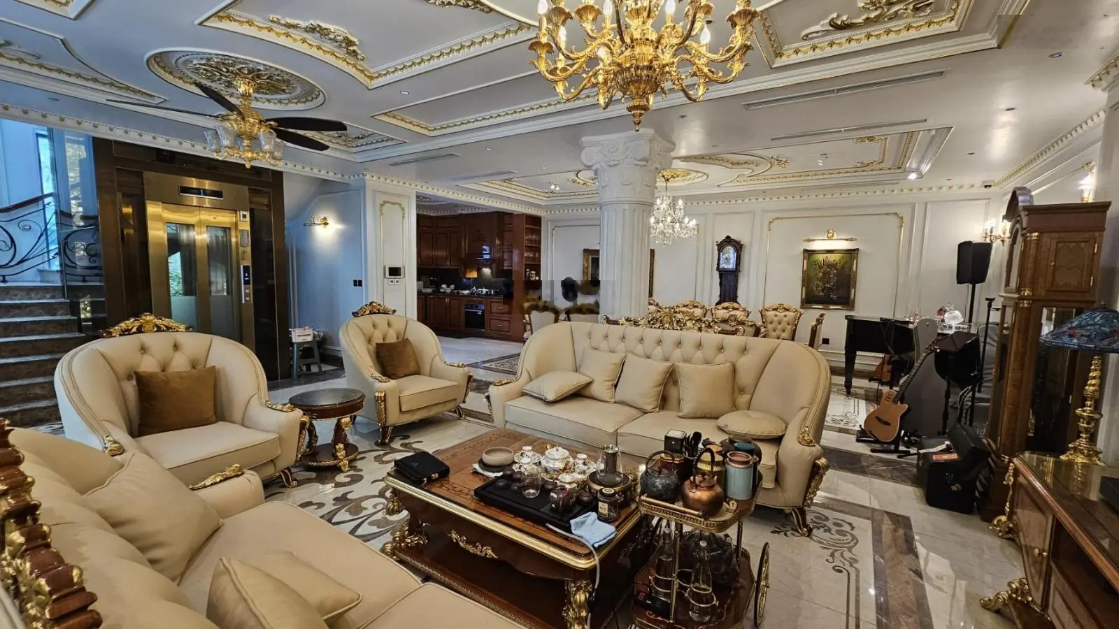 Biệt thự trung tâm khu đô thị Văn Phú - Hà Đông, 4t thang máy - 190m2, giá 54.5 tỷ lh: 0962797596