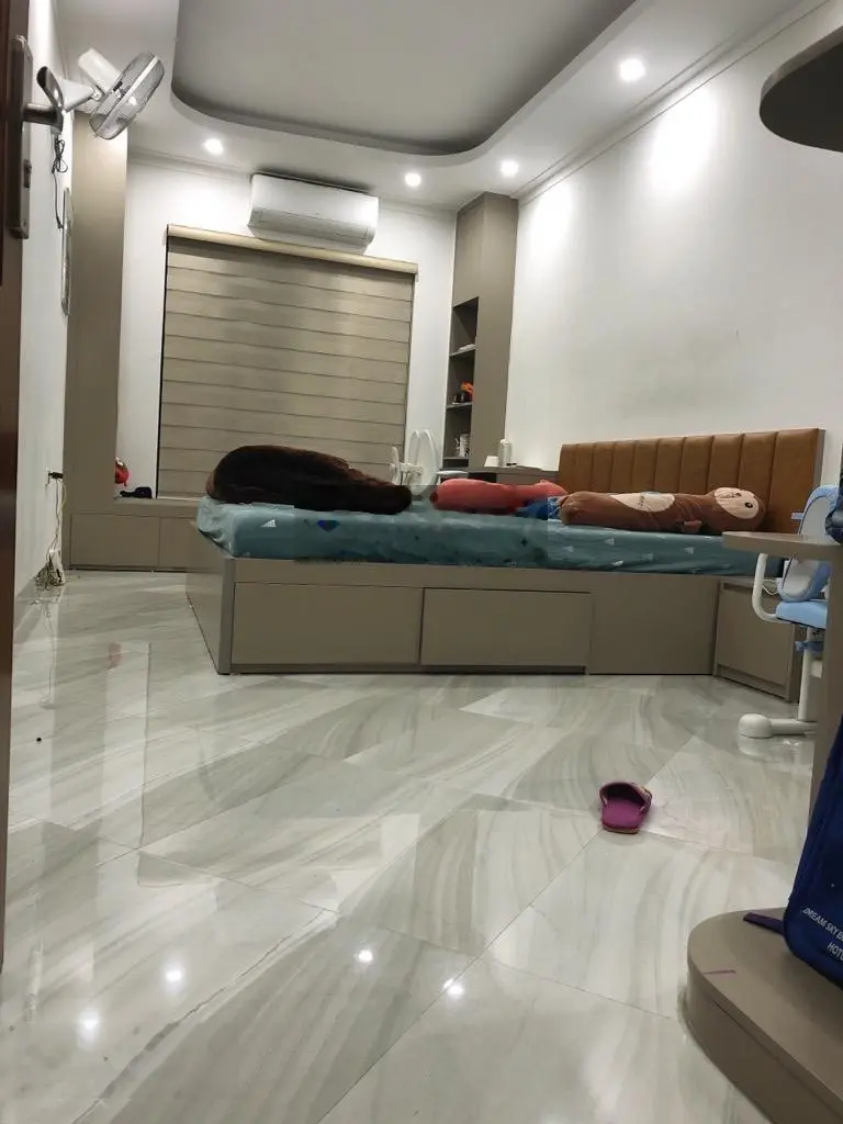 Hoà Bình 7 Minh Khai 29m 5 tầng không quy hoạch