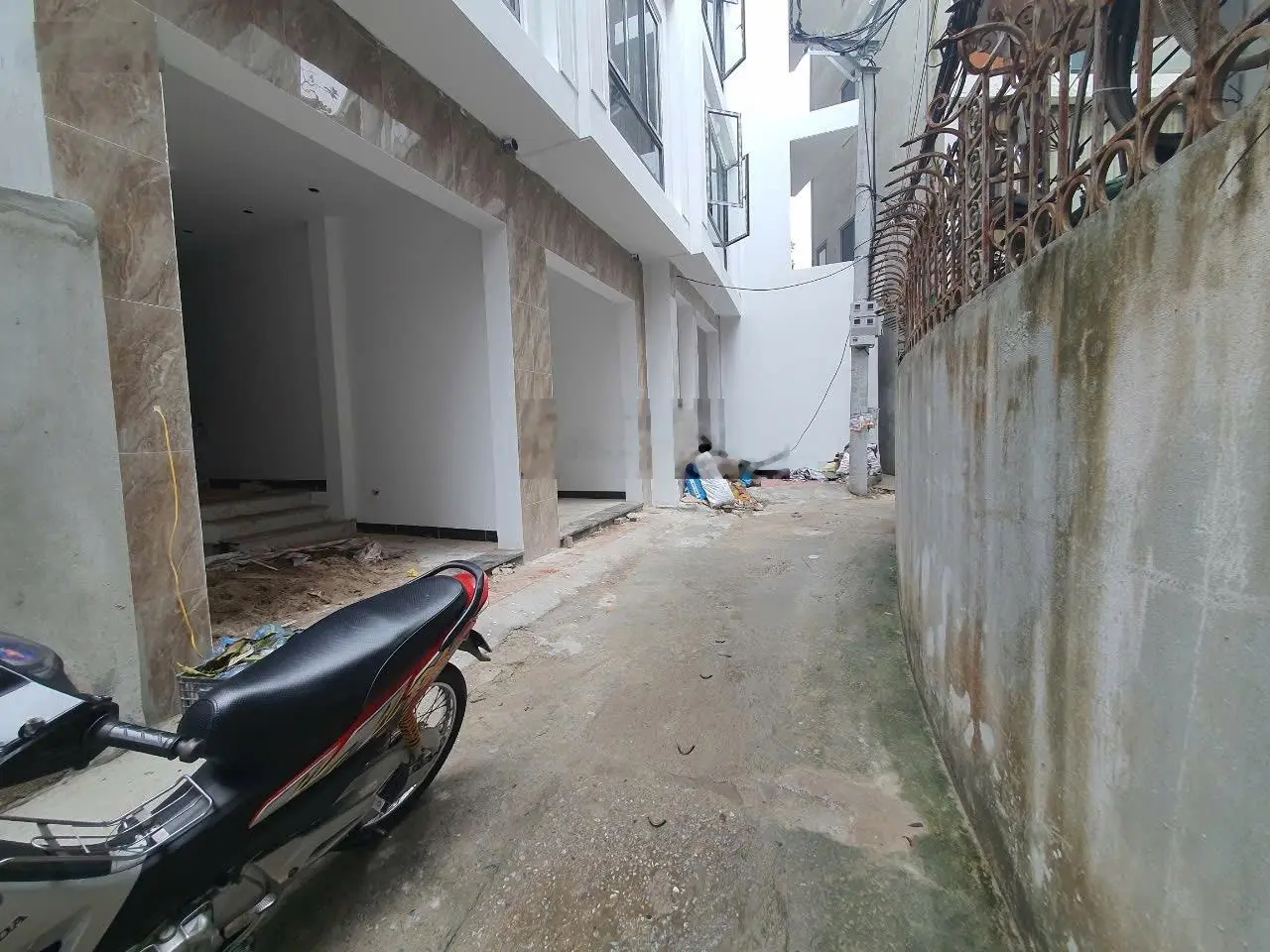 Bán gấp nhà mới hoàn thiện oto vào nhà Phan Đình Giót - Hà Đông 33,4m2x4t mt 4,2m giá chỉ hơn 5tỷ