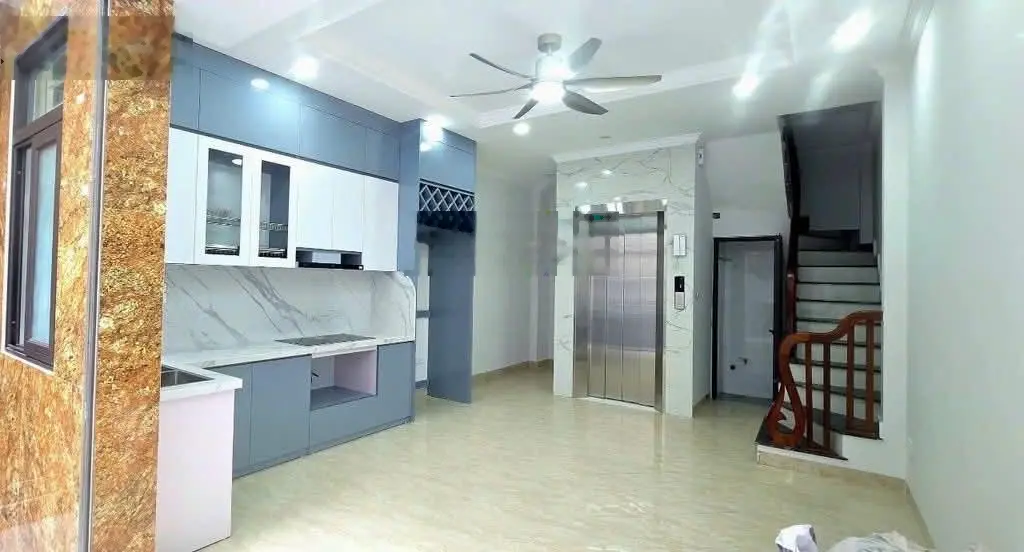 Bán nhà riêng 33m2, 8,6 tỷ, 4PN, 4WC tại Giáp Bát, Hoàng Mai, Hà Nội, view đẹp, uy tín
