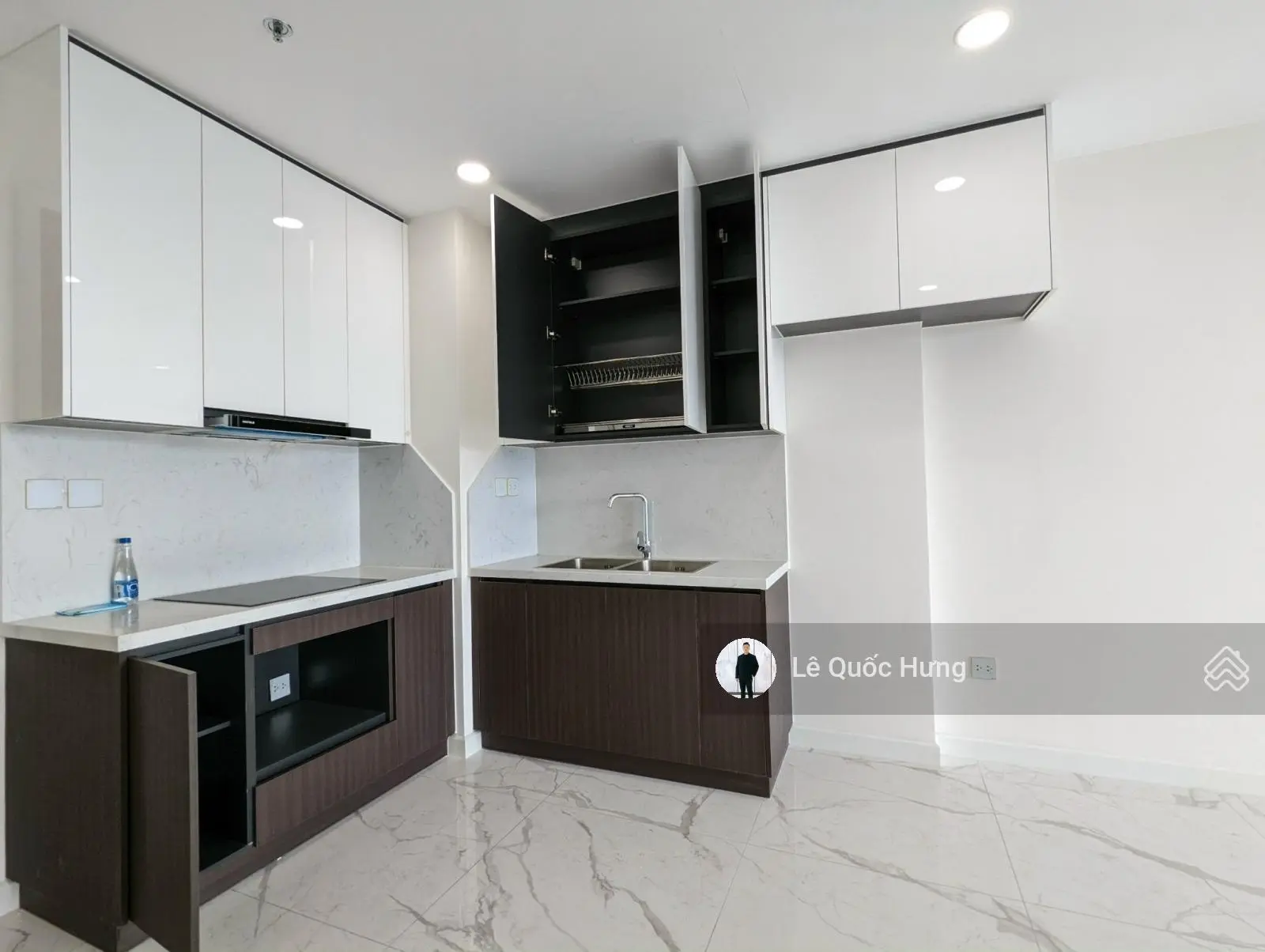 Bán Văn Phòng Đa Năng (2PN+2WC) DT 70m2 giá bán 2ty800. LH: 0903 705 ***Hưng)