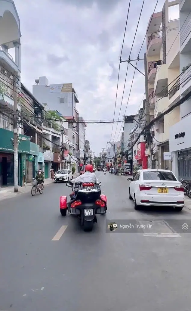 Siêu phẩm giá rẻ quận 3 - Nhỉnh 4 tỷ - Lê Văn Sỹ - 3 tầng - Tặng full nội thất
